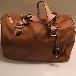 Michael Kors doctor bag